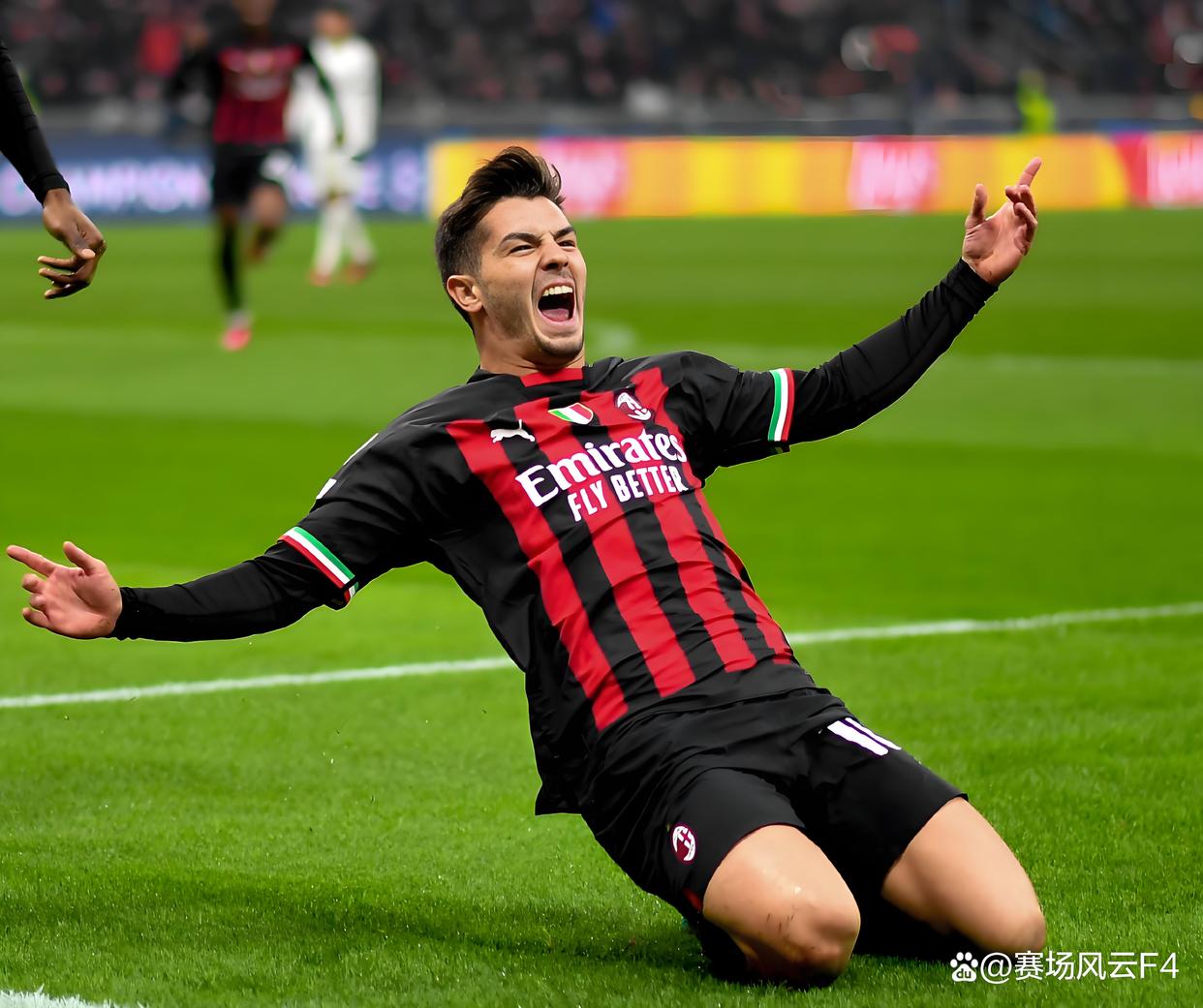 sport-AC米兰队员展现团结精神,士气高昂备战的简单介绍