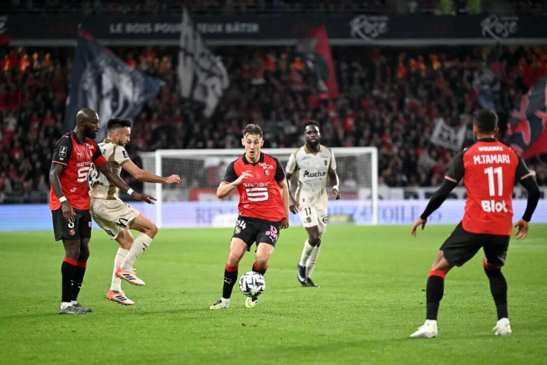 体育在线-摩纳哥主场不敌梅斯，遭遇两连败