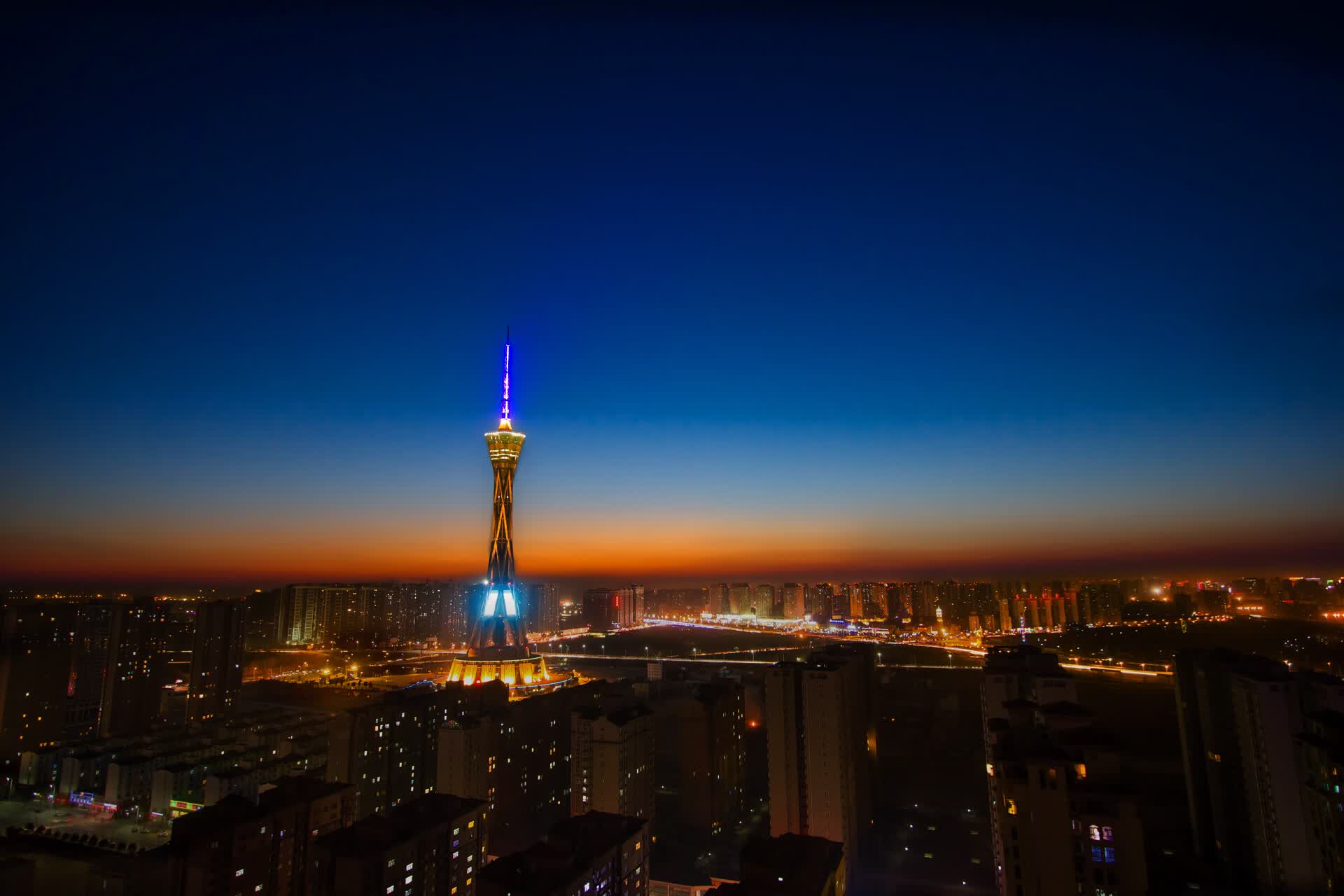 沙漠之鹰折翼南洋,2026世界杯A组,越南以一场热带风暴压制卡塔尔,巴雷拉独舞改写亚洲足球版图